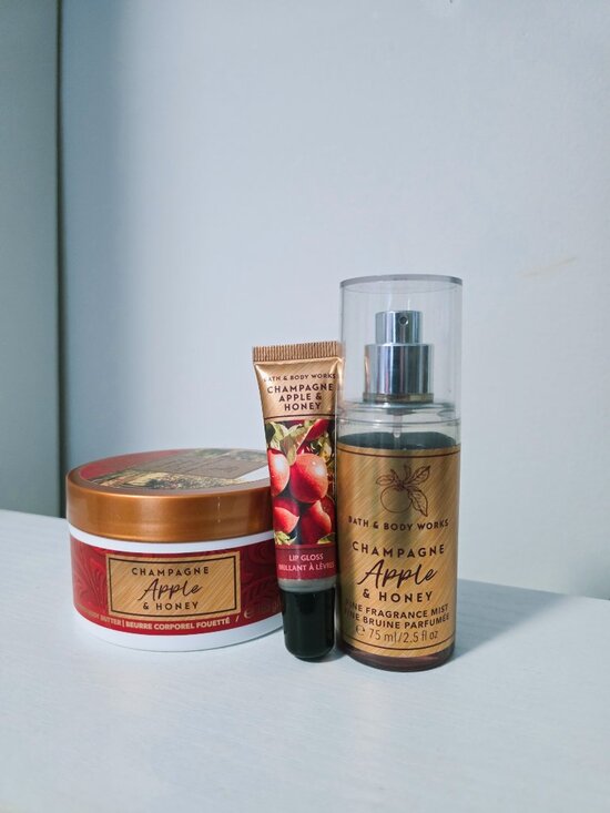 Bath & Body Works Other - Champagne Apple & Honey bundle